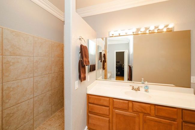 Bathroom | Image 39