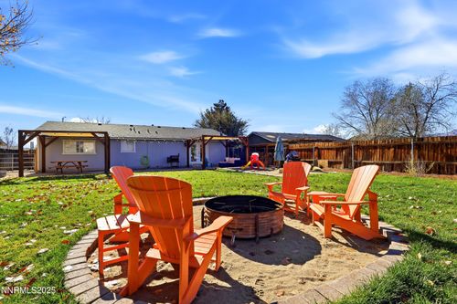 632 Occidental Dr, Dayton, NV, 89403-8033 | Card Image