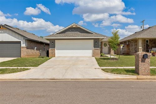 2733 Nw 199th St, Edmond, OK, 73012-5249 | Card Image