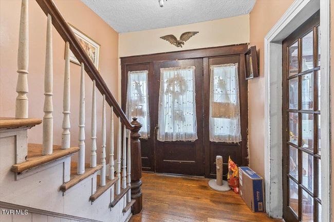 104 Maple St, House other with 5 bedrooms, 3 bathrooms and null parking in Glade Spring VA | Image 18