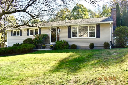9 Dawn Cir, Watertown, CT, 06795-1816 | Card Image