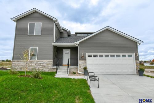 5866 S 94th Street, Lincoln, NE, 68526 | Card Image