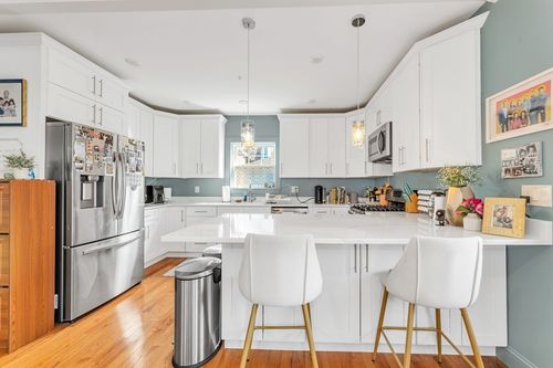 5-28 Baltimore St, Lynn, MA, 01902-4956 | Card Image