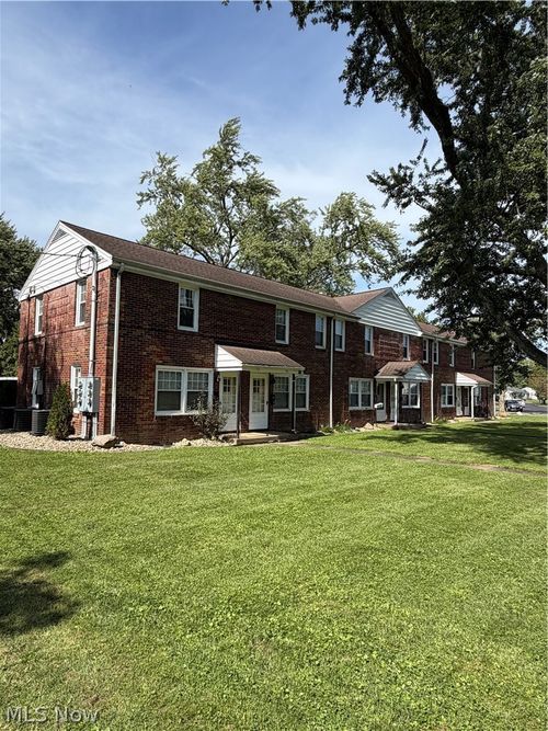 732 West St, Niles, OH, 44446-2737 | Card Image