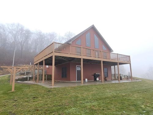 W8244 Rollins Rd, Mauston, WI, 53948-9029 | Card Image