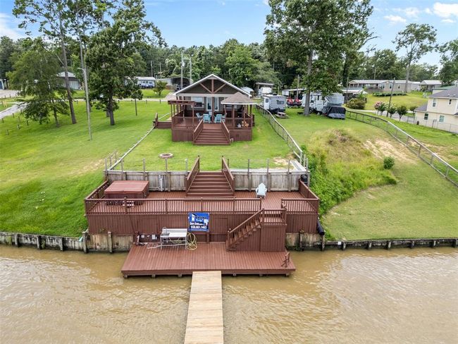 271 Key Largo Loop, House other with 3 bedrooms, 2 bathrooms and 3 parking in Pointblank TX | Image 4