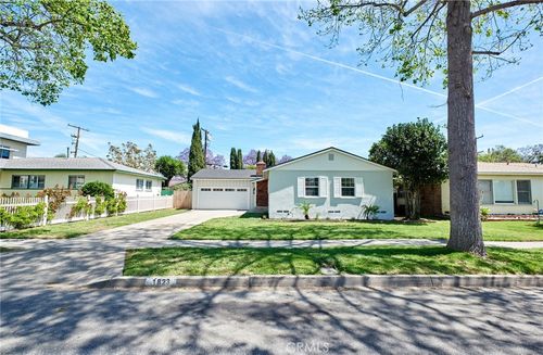1823 Greenwood Ave, Santa Ana, CA, 92705-7024 | Card Image