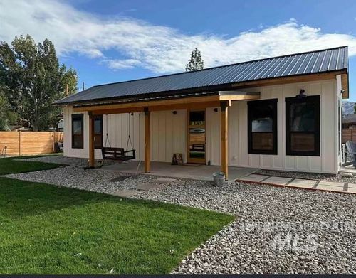 119 Locust St, Horseshoe Bend, ID, 83629-8093 | Card Image