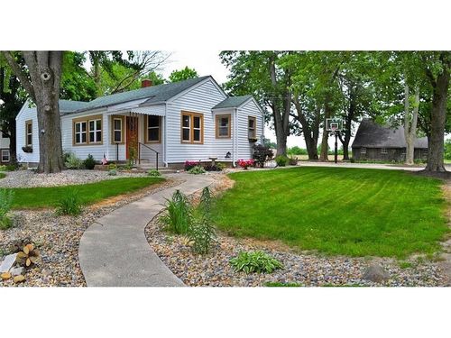 15 N State St, Markleville, IN, 46056-9471 | Card Image