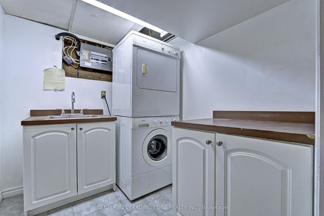 793 Tate Ave, House other with 2 bedrooms, 2 bathrooms and 6 parking in Hamilton ON | Image 33