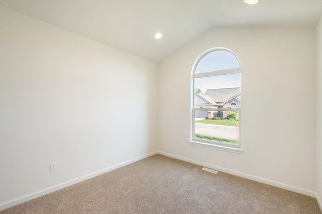 5354 Loon Ln, Condo with 3 bedrooms, 2 bathrooms and null parking in Burton MI | Image 10