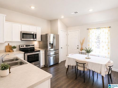 8684 Mohring Pl, LEEDS, AL, 35094-1361 | Card Image