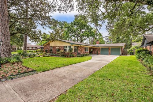 10127 Hazelhurst Dr, Houston, TX, 77043-3308 | Card Image