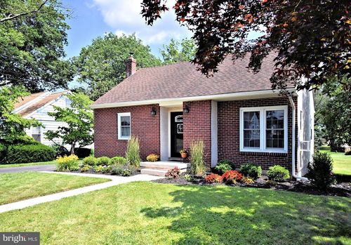 126 W School St, HATFIELD, PA, 19440-2934 | Card Image