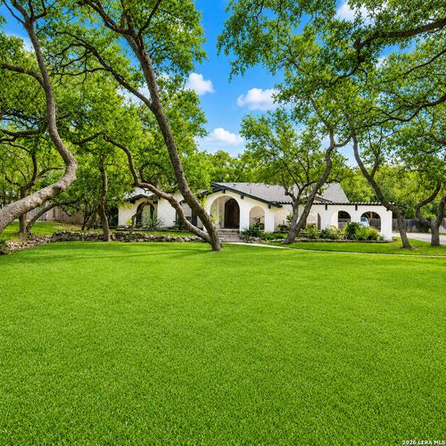 109 Honey Bee Ln, Shavano Park, TX, 78231-1205 | Card Image