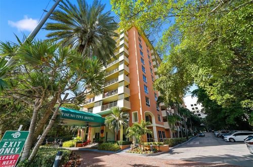 315-2951 S Bayshore Dr, Miami, FL, 33133-6002 | Card Image