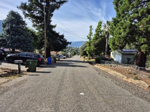 5563 Vista Dr, Kelseyville, CA, 95451-9532 | Card Image