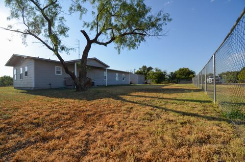 8682 Petunia Ave, San Angelo, TX, 76901-5738 | Card Image