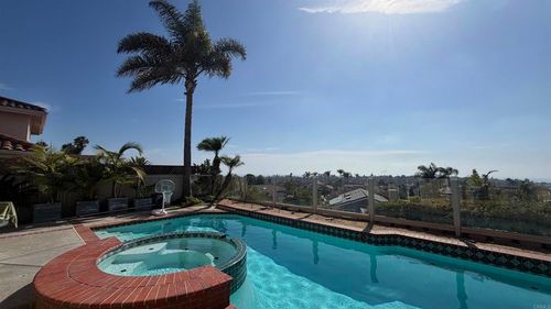 1588 Bella Vista Dr., Encinitas, CA, 92024 | Card Image