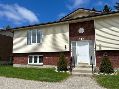 a-217 Sarah Crt, Shelburne, ON, L9V2Z8 | Card Image