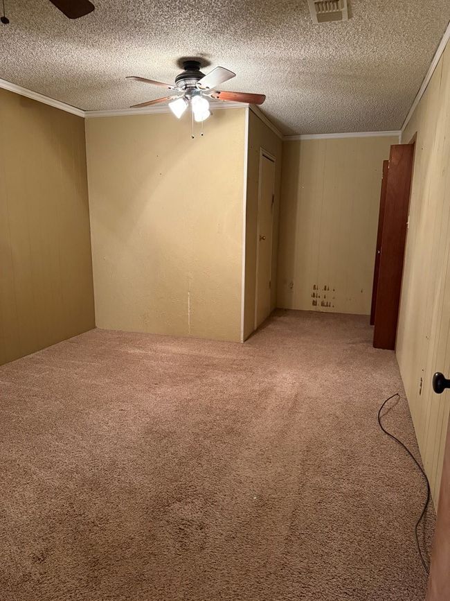 2203 40 Th St, House other with 3 bedrooms, 1 bathrooms and 2 parking in Snyder TX | Image 20