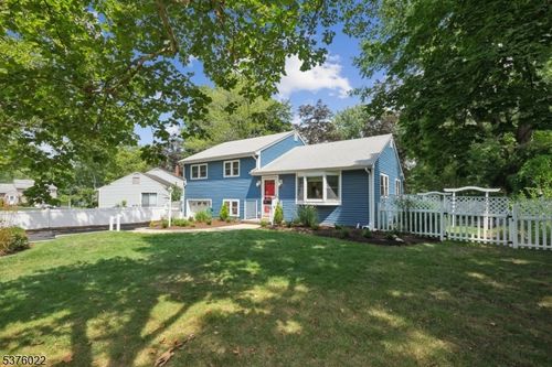 3 N Ridge Rd, Livingston, NJ, 07039-1214 | Card Image