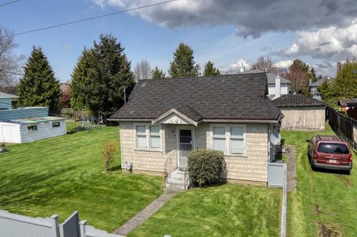 5211 Maple Road, Richmond, BC, V7E1G2 | Card Image