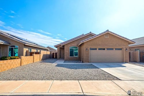 2545 S 41st Ave, Yuma, AZ, 85364-9838 | Card Image