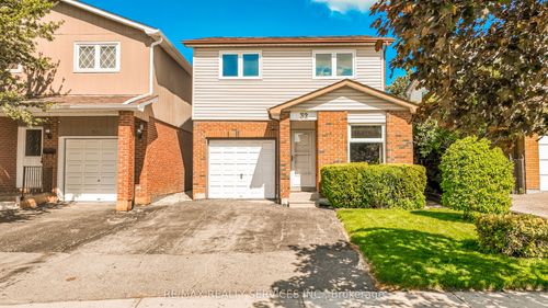 32 Winterfold Dr, Brampton, ON, L6V3T2 | Card Image