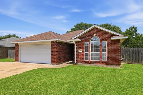 413 Brentwood Dr E, College Station, TX, 77840-4610 | Card Image