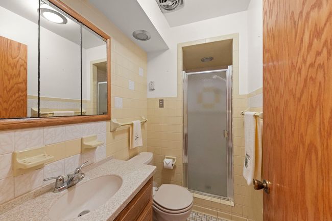 714 80 Th St, House other with 4 bedrooms, 2 bathrooms and 4 parking in Downers Grove IL | Image 17