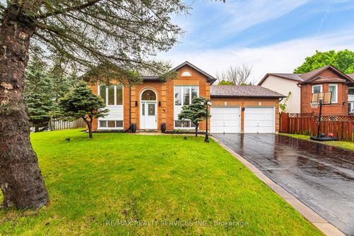 15 Berkar St, Angus, ON, L0M1B3 | Card Image
