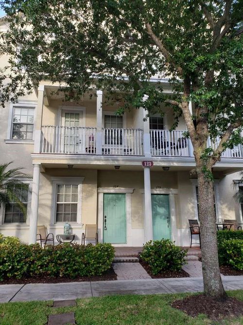 104-123 E Royal Palm Cir, Jupiter, FL, 33458-7874 | Card Image