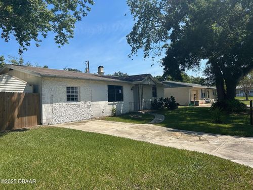 333 Linda Cir, South Daytona, FL, 32119-2114 | Card Image