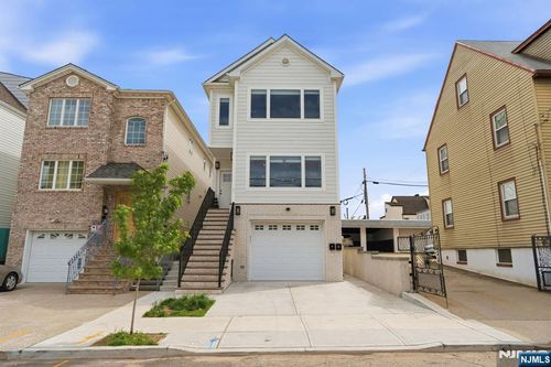 31 Patterson St, Harrison, NJ, 07029-1419 | Card Image
