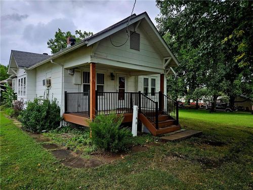 1548 Brown Ave, Osawatomie, KS, 66064-1671 | Card Image