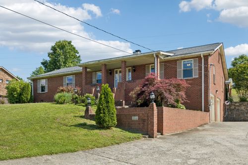 920 Kelly June Dr, Mount Juliet, TN, 37122-3540 | Card Image