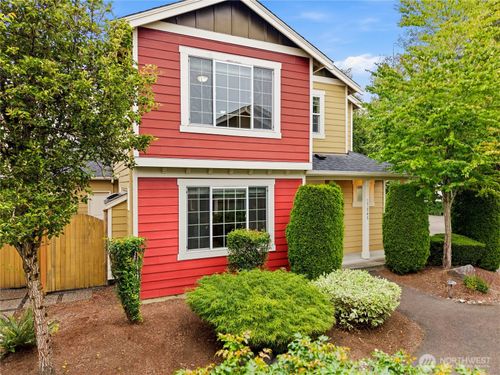 b-1704 156th Pl Sw, Lynnwood, WA, 98087-2513 | Card Image