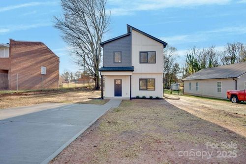 1010 E Lincoln St, Lincolnton, NC, 28092-3830 | Card Image