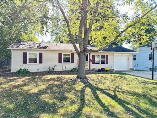 2194 Santom Rd E, Stow, OH, 44224-4129 | Card Image