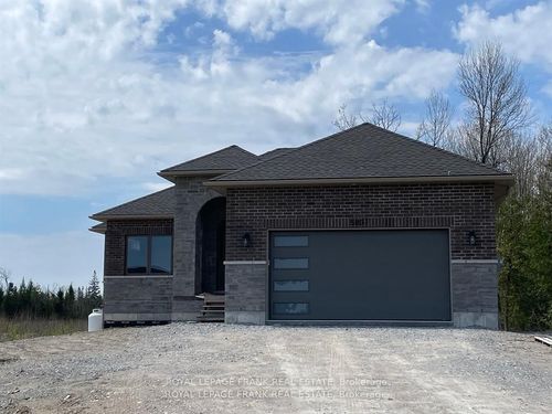 580 Patterson Rd, Fenelon Falls, ON, K0M1N0 | Card Image