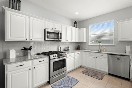 200 Amber Ash Dr, Kyle, TX, 78640-5743 | Card Image