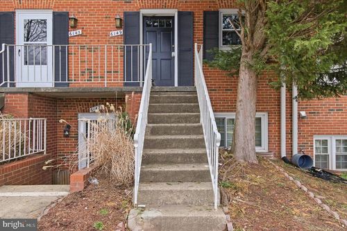 6149 Strasburg Dr, CENTREVILLE, VA, 20121-2241 | Card Image