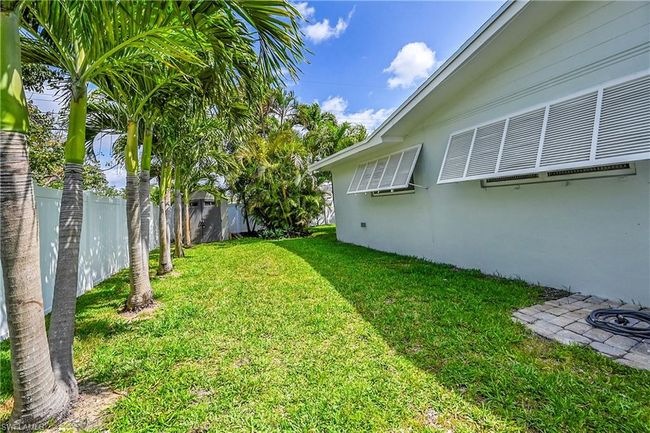 2133 Ne 63 Rd Ct, House other with 3 bedrooms, 2 bathrooms and 2 parking in Fort Lauderdale FL | Image 37