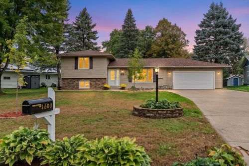 1603 Monroe Ct, Northfield, MN, 55057-3017 | Card Image