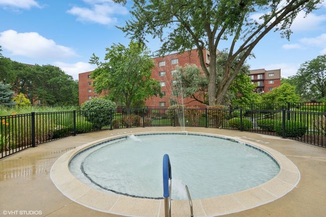 UNIT-103E - 125 Acacia Cir, Condo with 3 bedrooms, 3 bathrooms and 74 parking in Indian Head Park IL | Image 31