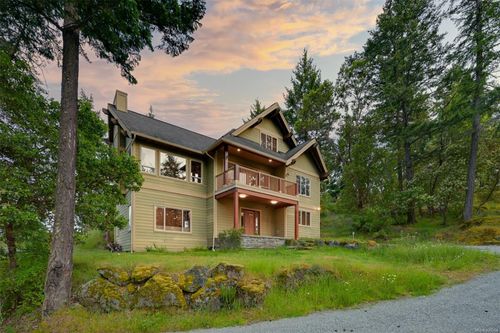 3060 Westridge Pl, Highlands, BC, V9E1C8 | Card Image