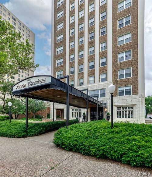501-4440 Lindell Blvd, Saint Louis, MO, 63108-2434 | Card Image