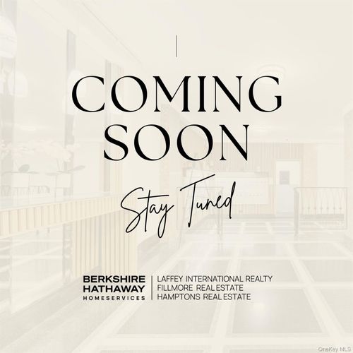 1300 P St, Elmont, NY, 11003-4726 | Card Image