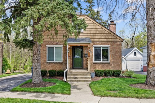 1020 Dean St, St. Charles, IL, 60174-1737 | Card Image